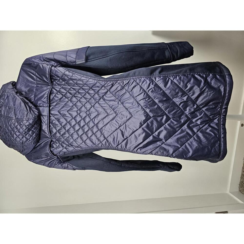 Athleta Rock Springs Quilted Long Hooded Jacket with Mixed Fabric Sleeves - Picture 5 of 9